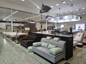 Navštívte náš stánok a objavte rozkladaciu pohovku Kolinger